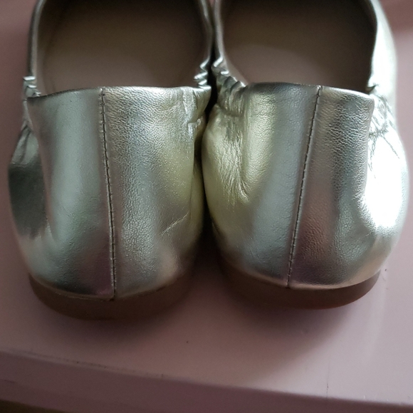 Tory Burch gold flats (9) - Picture 4 of 8